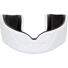 Venum Challenger White/Black Mouth Guard